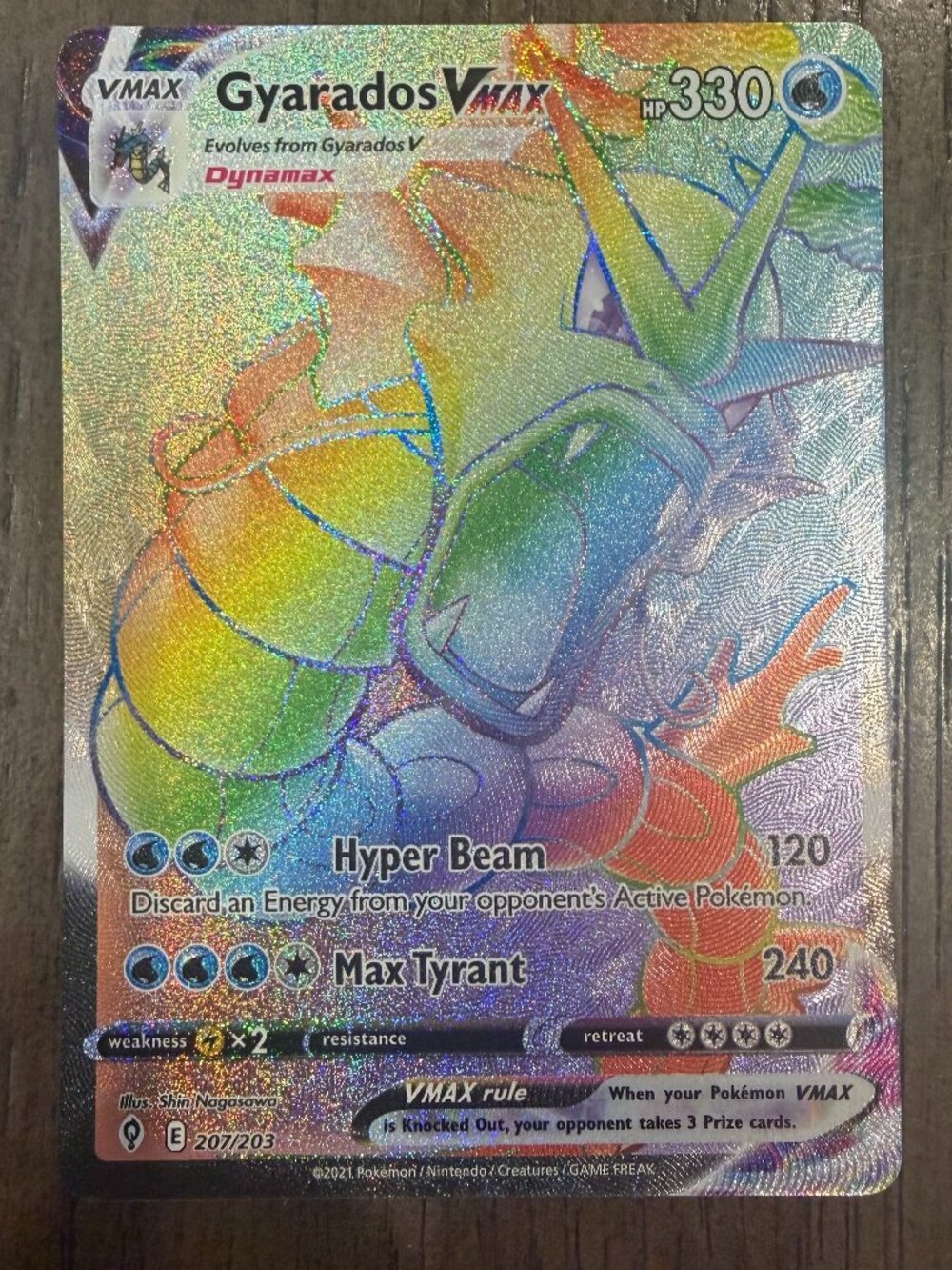 Pokemon Gyarados VMAX Evolving Skies 207/203 Holo Secret Rare Full Art English